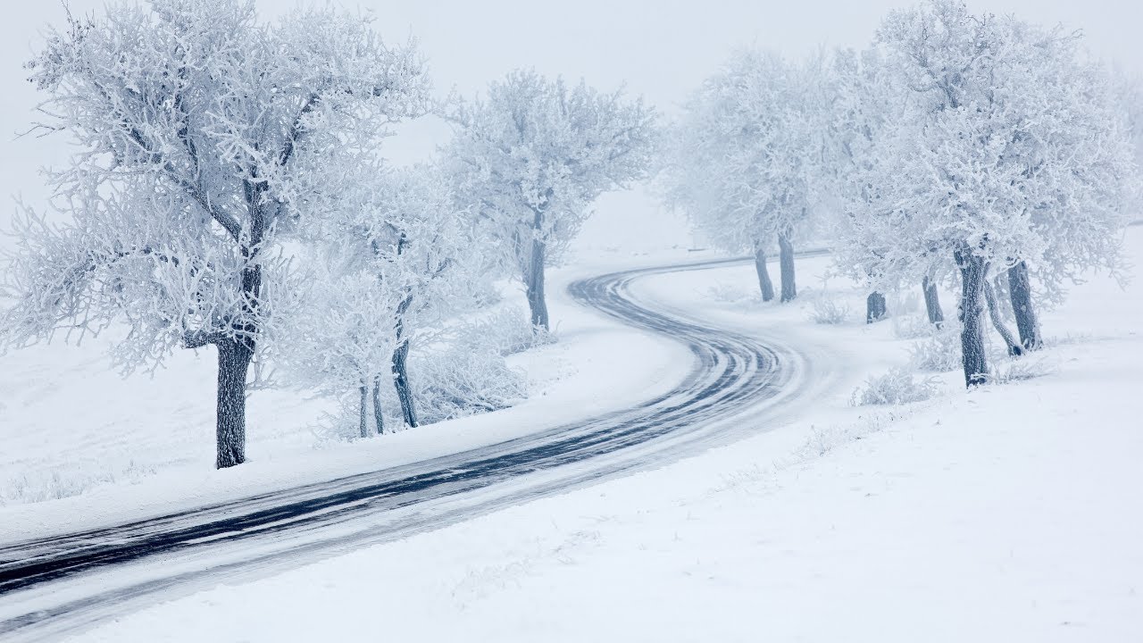 Falling Snowflakes Piano 2 Hours